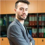 Insegnante per aiuto compiti e acquisizione nuove tecniche di studio e schematizzazione